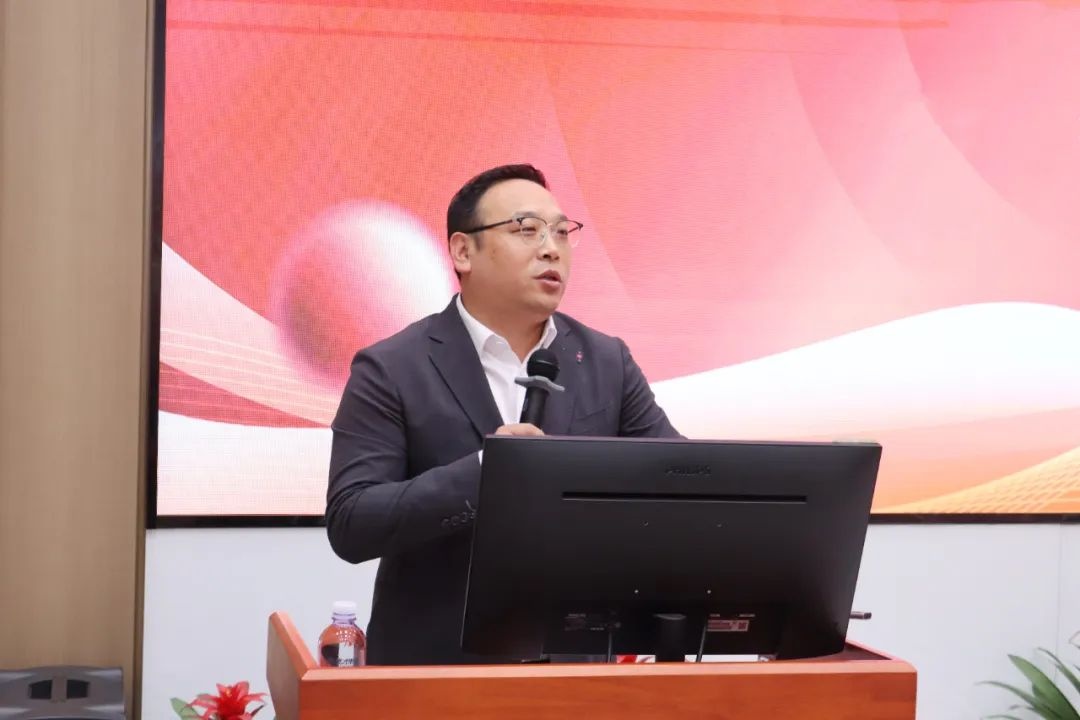 Stake股份2024年企业文化大讲堂第5期开讲：以奋斗精神书写企业发展新篇章