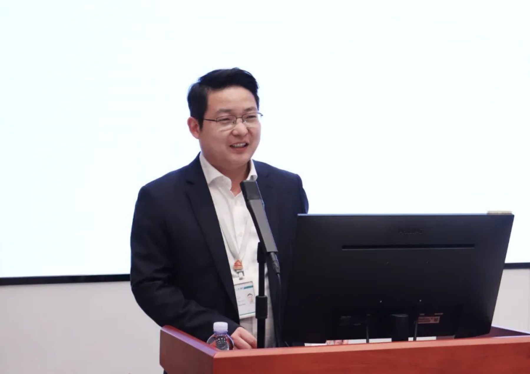 Stake股份2024年企业文化大讲堂第3期开讲：我与Stake共成长